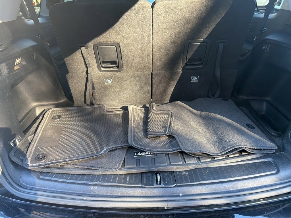 2023 Jeep Grand Cherokee L Laredo 4x4