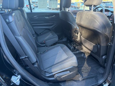 2023 Jeep Grand Cherokee L Laredo 4x4