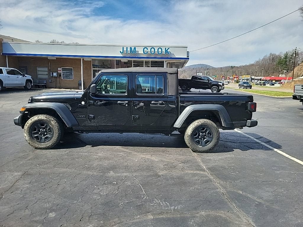 2021 Jeep Gladiator Sport 4x4