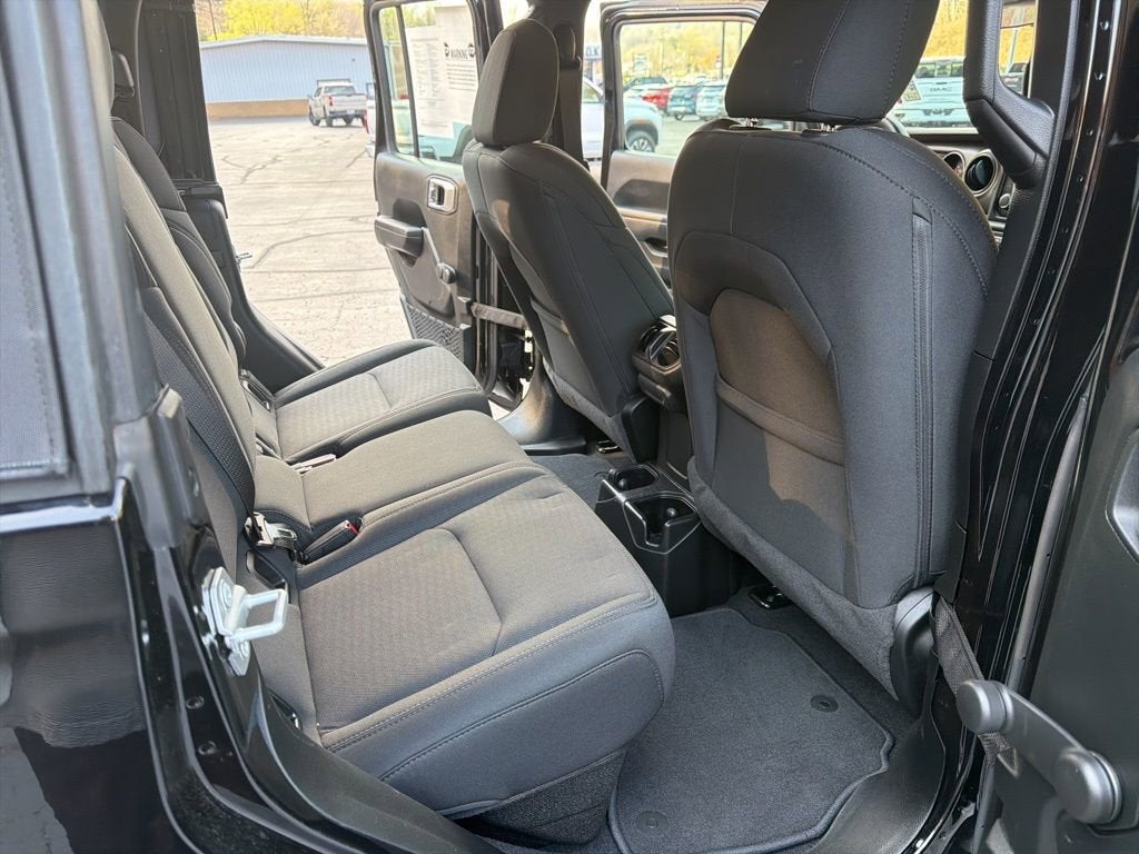 2021 Jeep Gladiator Sport 4x4