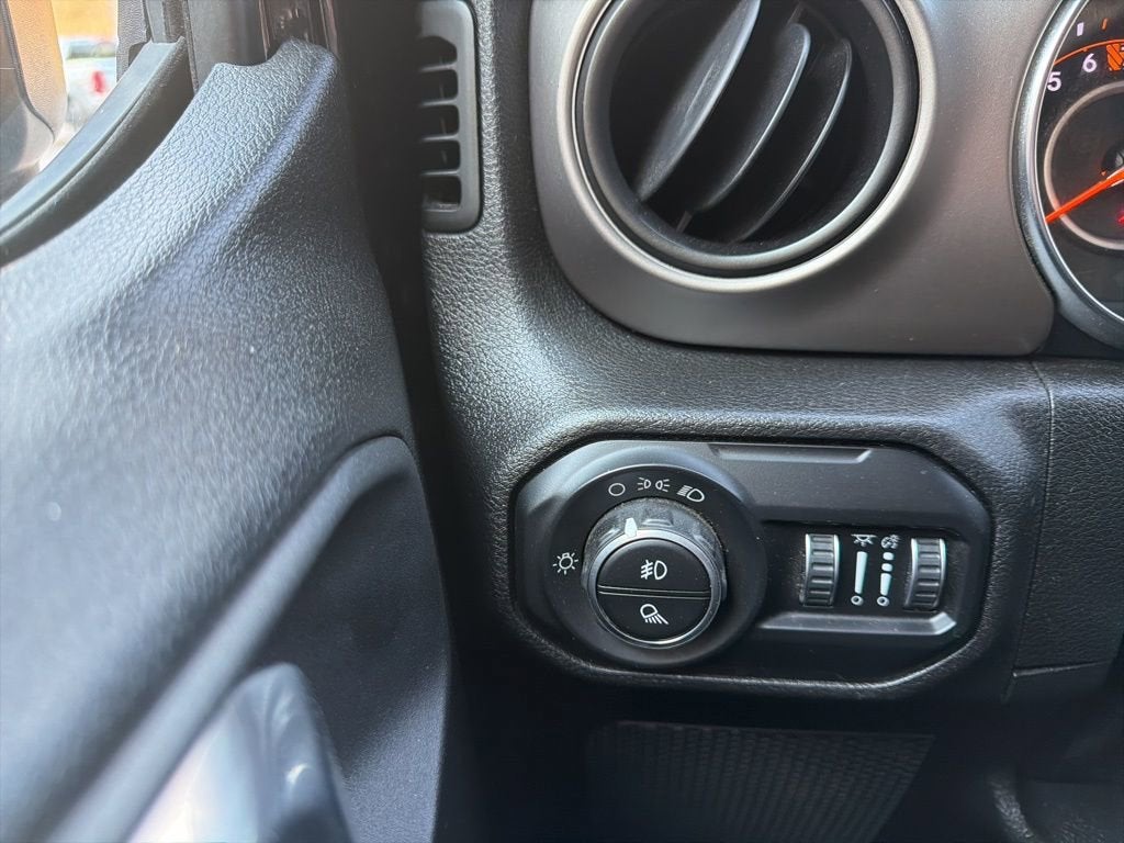 2021 Jeep Gladiator Sport 4x4