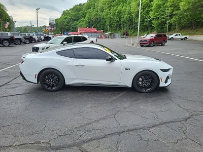 2024 Ford Mustang GT Premium Fastback