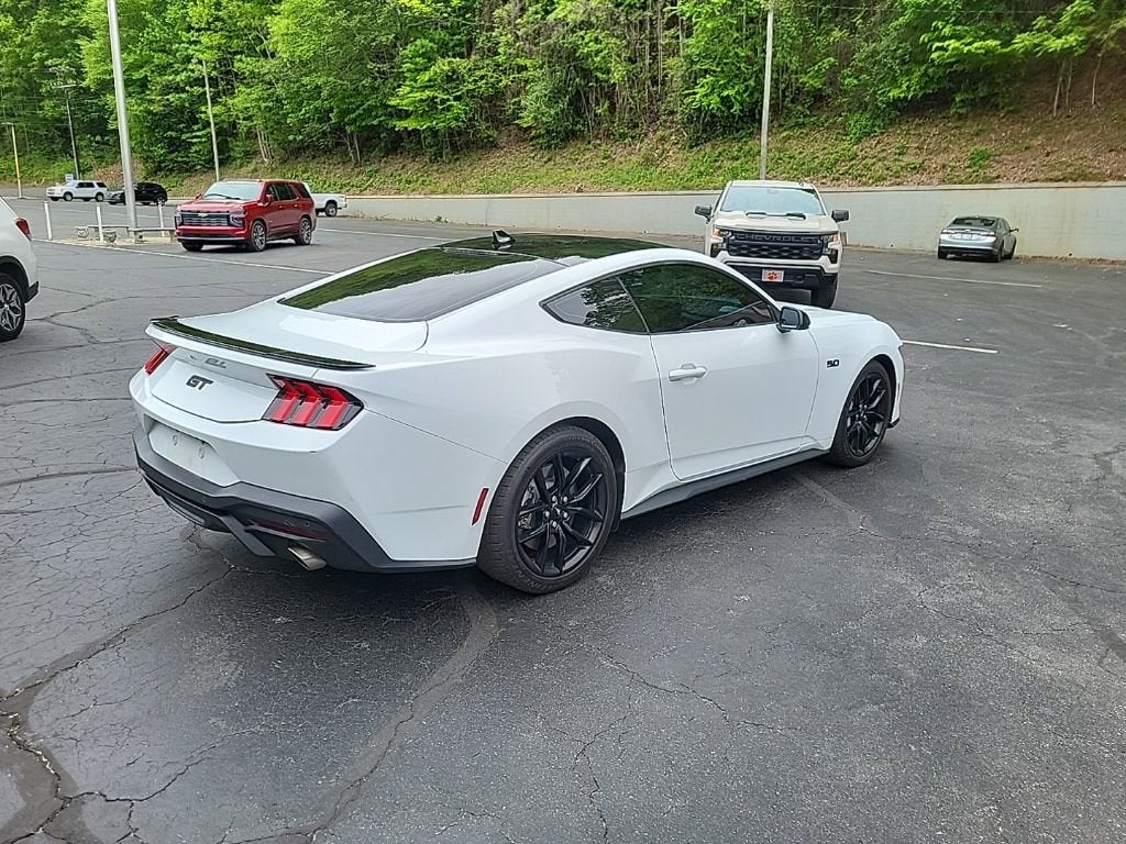 2024 Ford Mustang GT Premium Fastback