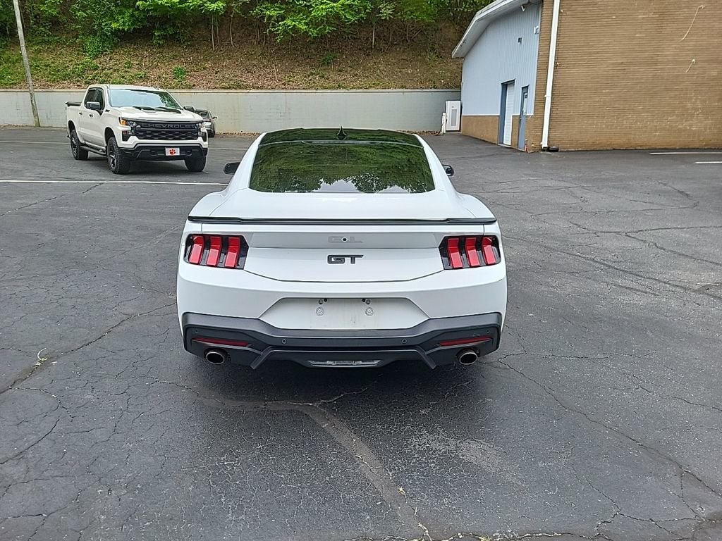 2024 Ford Mustang GT Premium Fastback