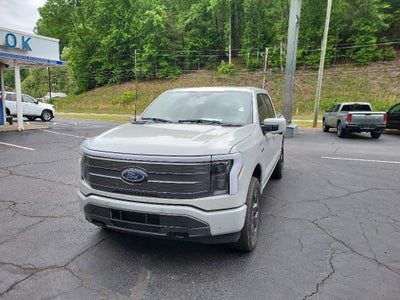 2023 Ford F-150 Lightning LARIAT