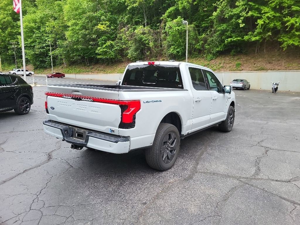 2023 Ford F-150 Lightning LARIAT