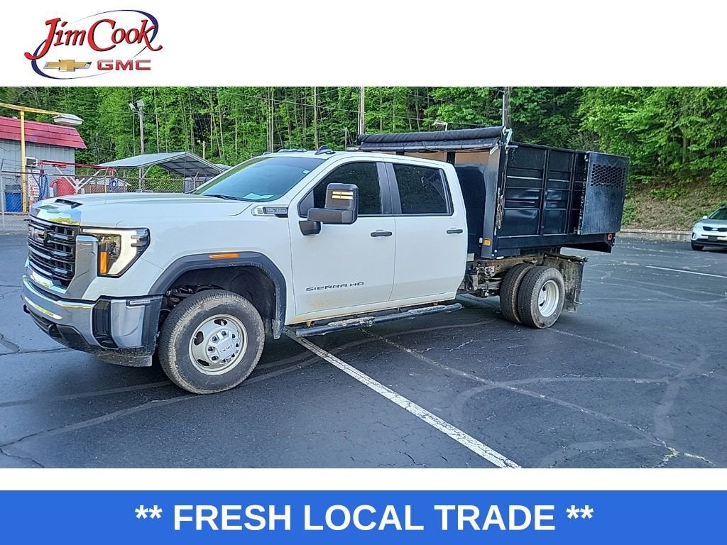 2024 GMC Sierra 3500 HD Chassis Cab Pro