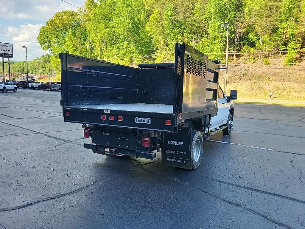 2024 GMC Sierra 3500 HD Chassis Cab Pro