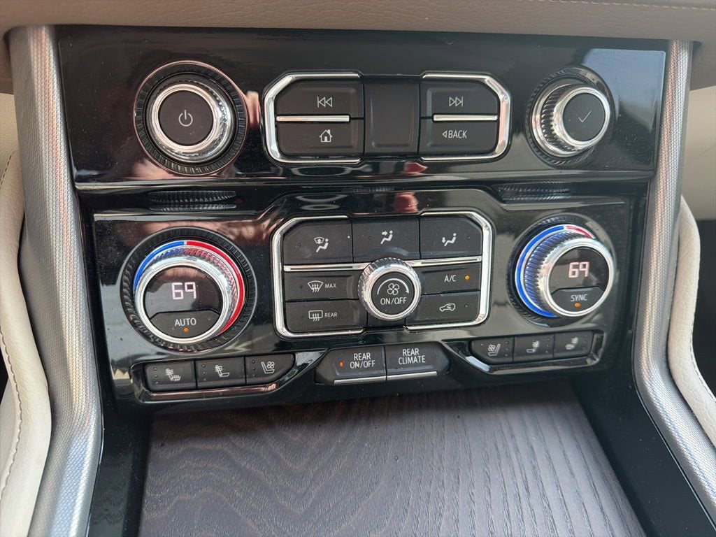 2023 GMC Yukon Denali