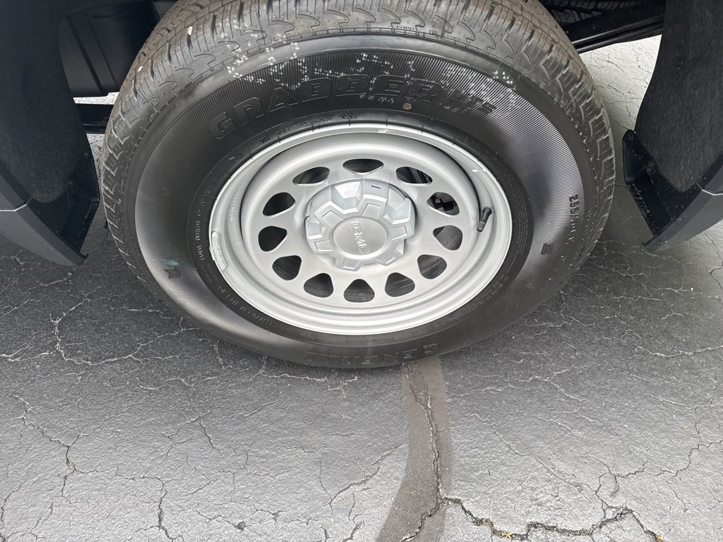 2025 GMC Sierra 1500 Pro