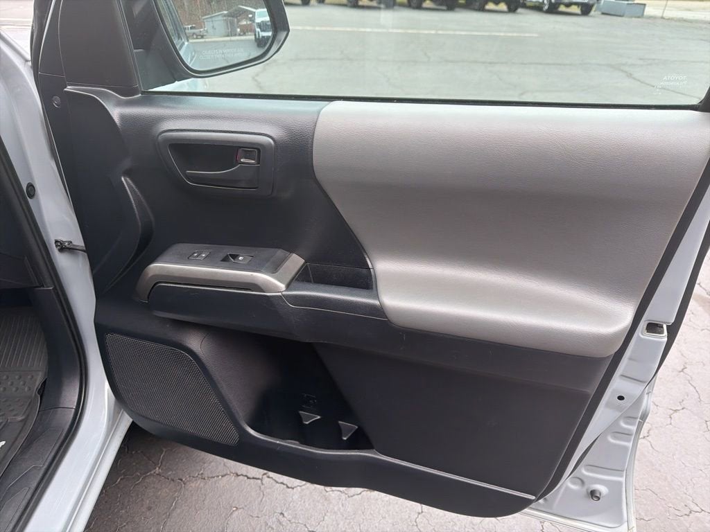 2019 Toyota Tacoma SR5 V6