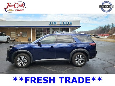 2023 Nissan Pathfinder SL 4WD