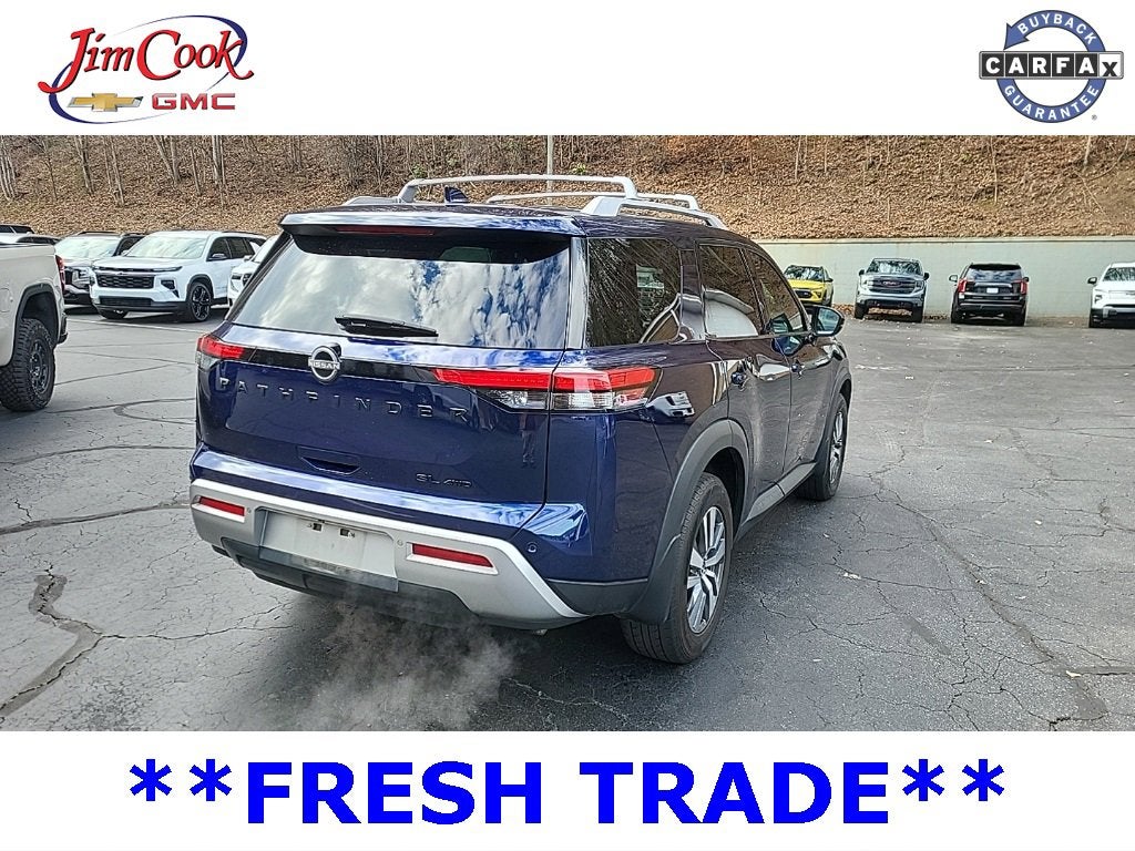 2023 Nissan Pathfinder SL 4WD