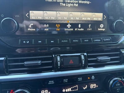 2023 Nissan Pathfinder SL 4WD