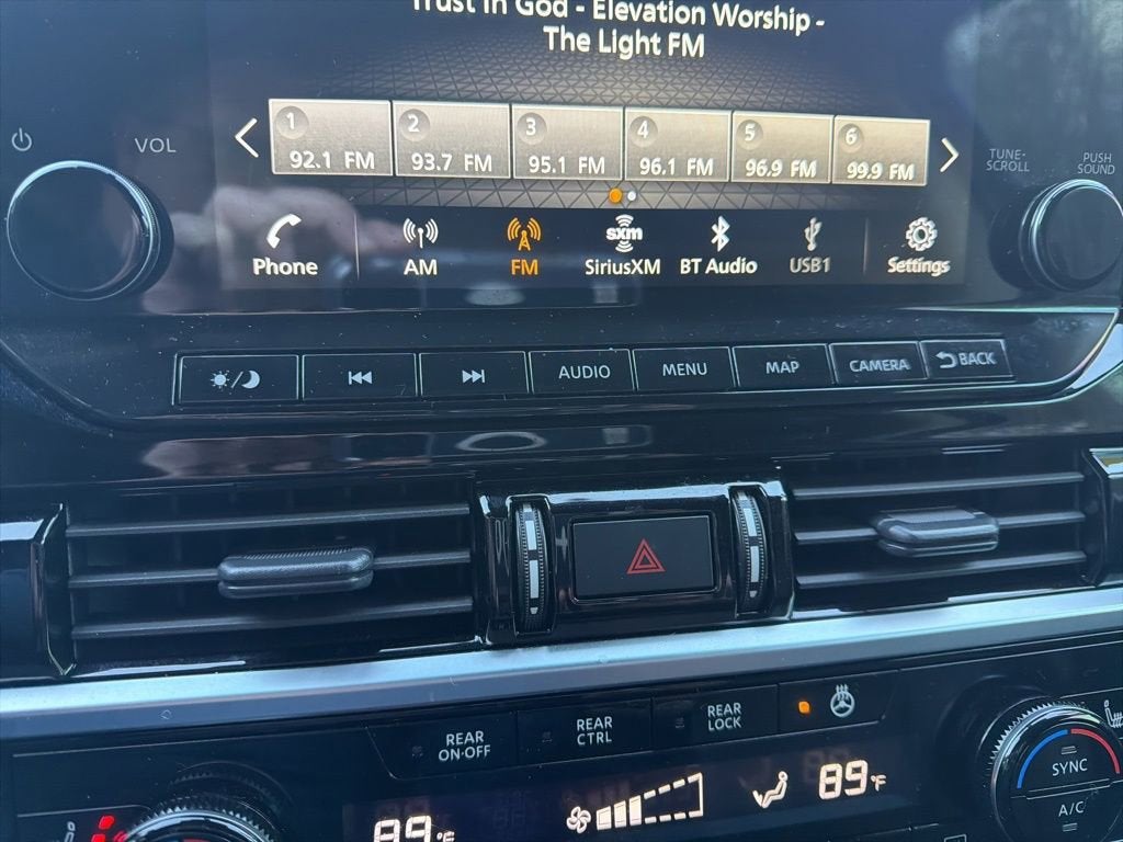 2023 Nissan Pathfinder SL 4WD