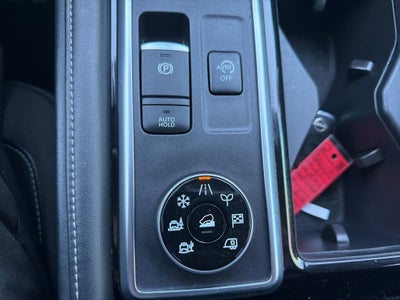 2023 Nissan Pathfinder SL 4WD