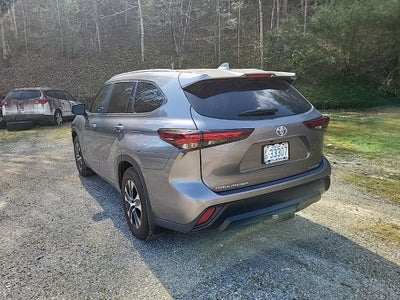 2025 Toyota Highlander XLE