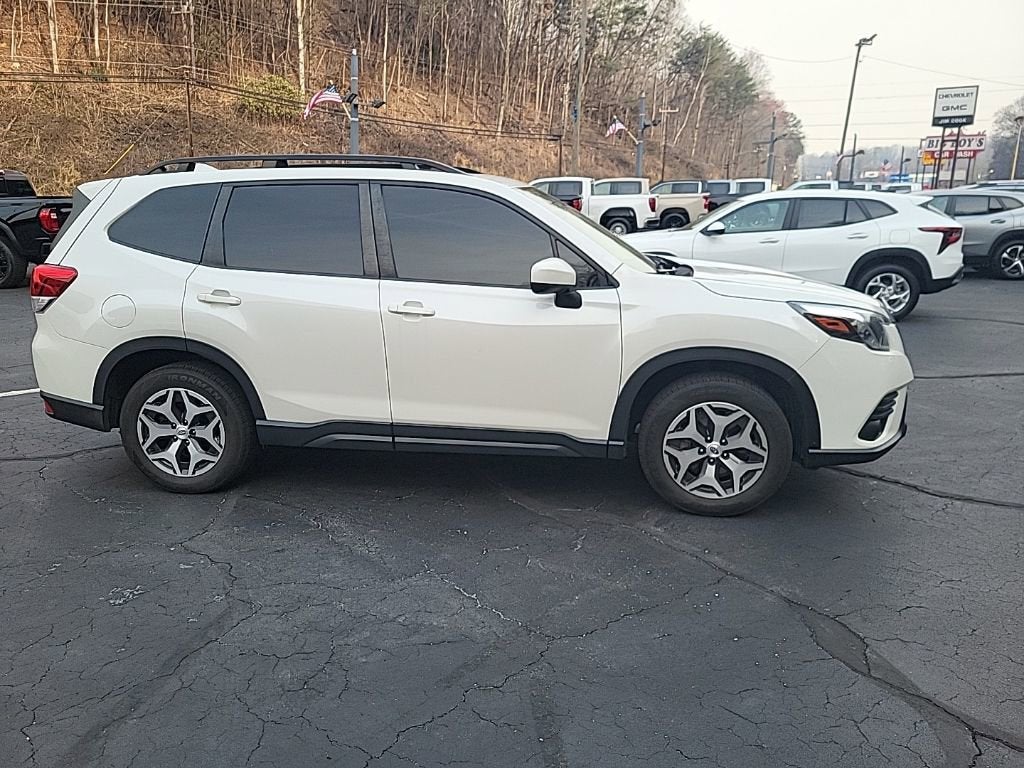 2023 Subaru Forester Premium