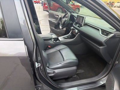 2019 Toyota RAV4 Hybrid XSE