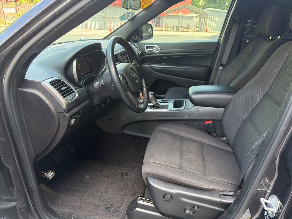 2021 Jeep Grand Cherokee Laredo E 4x4