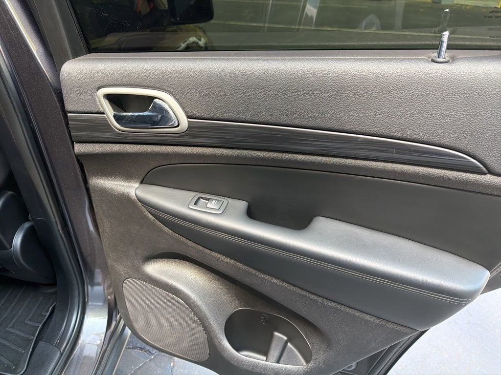2021 Jeep Grand Cherokee Laredo E 4x4