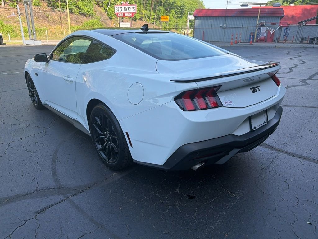 2024 Ford Mustang GT Premium Fastback