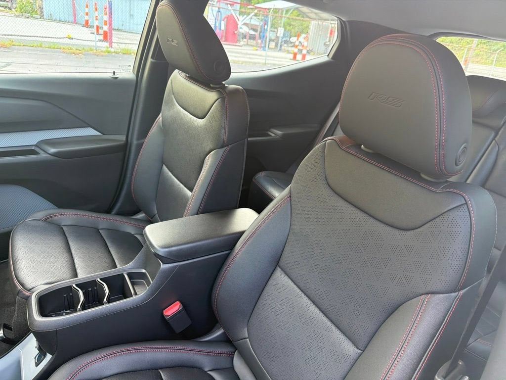 2027 Chevrolet Bolt RS - Photo 10