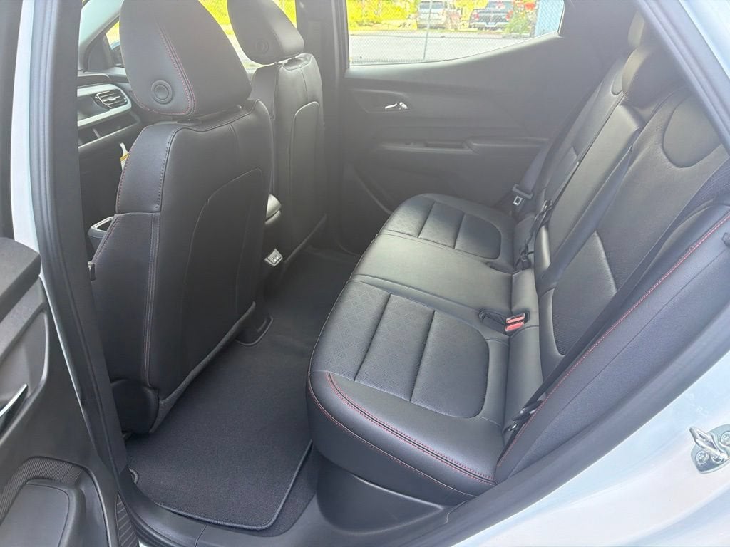 2027 Chevrolet Bolt RS - Photo 12