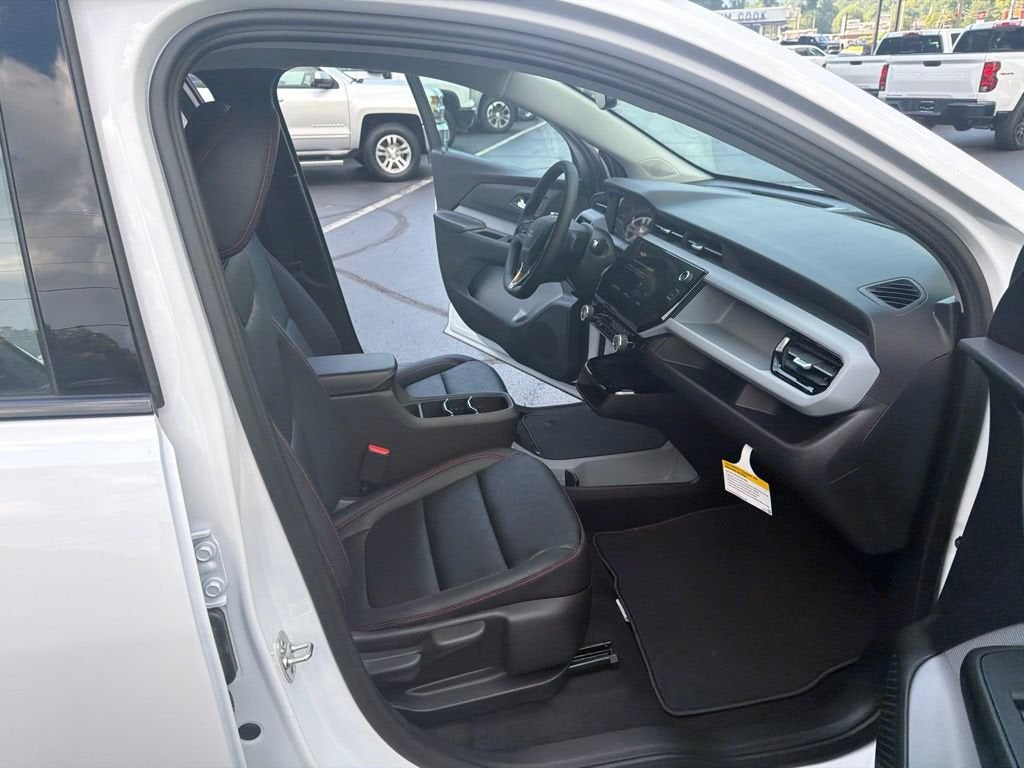 2027 Chevrolet Bolt RS - Photo 14