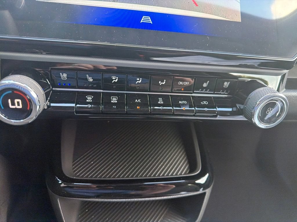 2027 Chevrolet Bolt RS - Photo 19