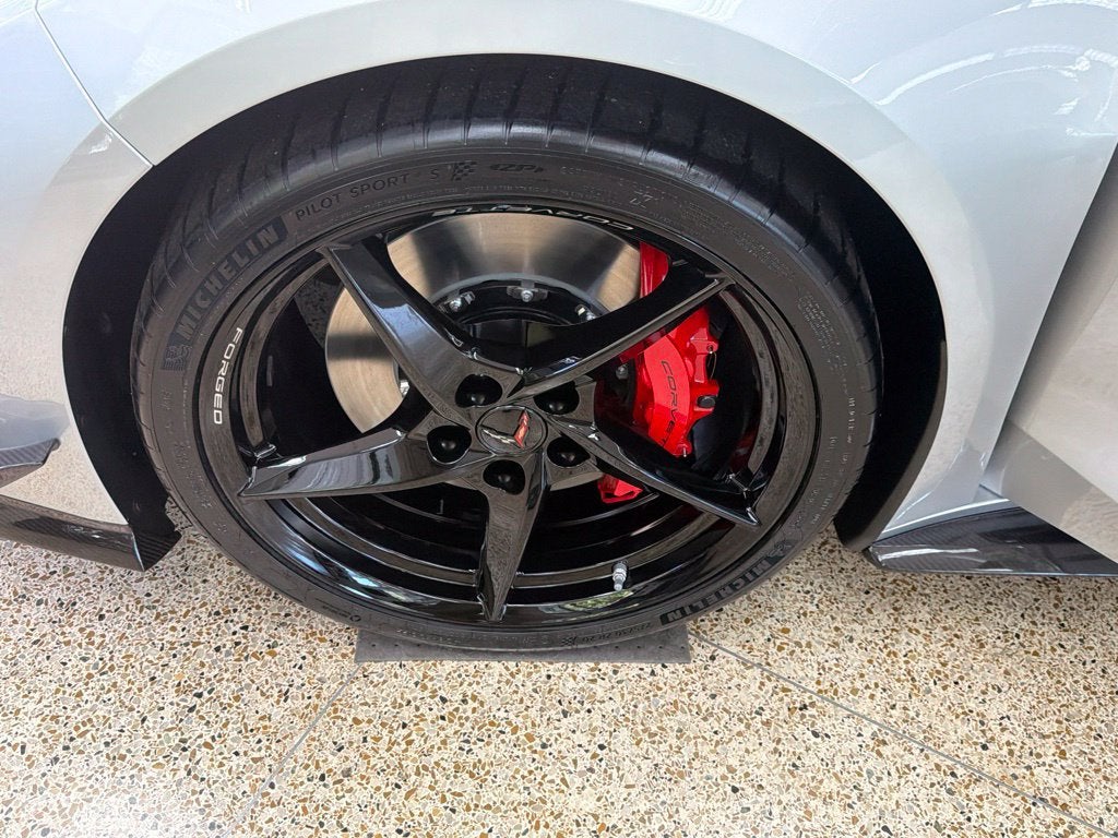2027 Chevrolet Corvette 1LZ - Photo 13
