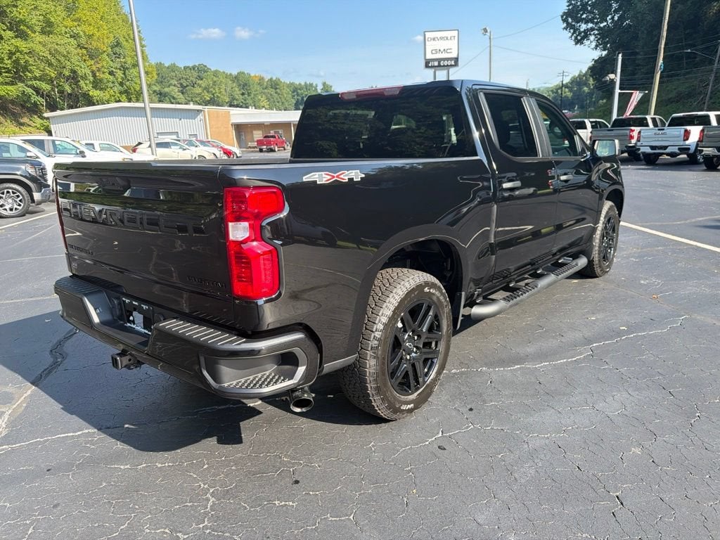 2025 Chevrolet Silverado 1500 Custom