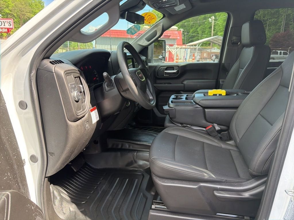 2024 GMC Sierra 3500 HD Chassis Cab Pro