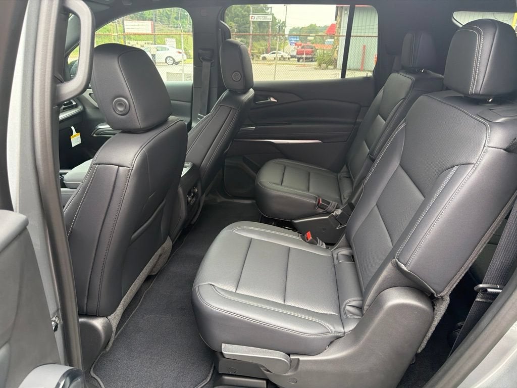 2027 Chevrolet Traverse LT - Photo 12