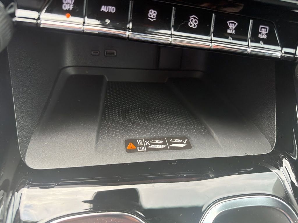 2026 Chevrolet Traverse LT - Photo 21