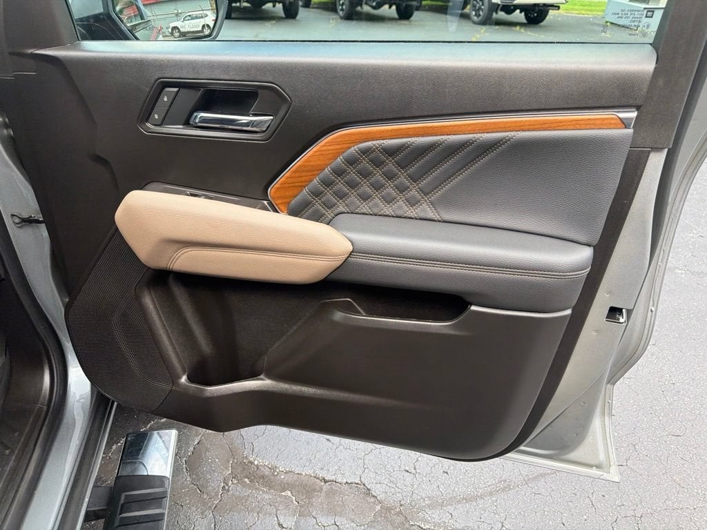 2025 GMC Canyon Denali