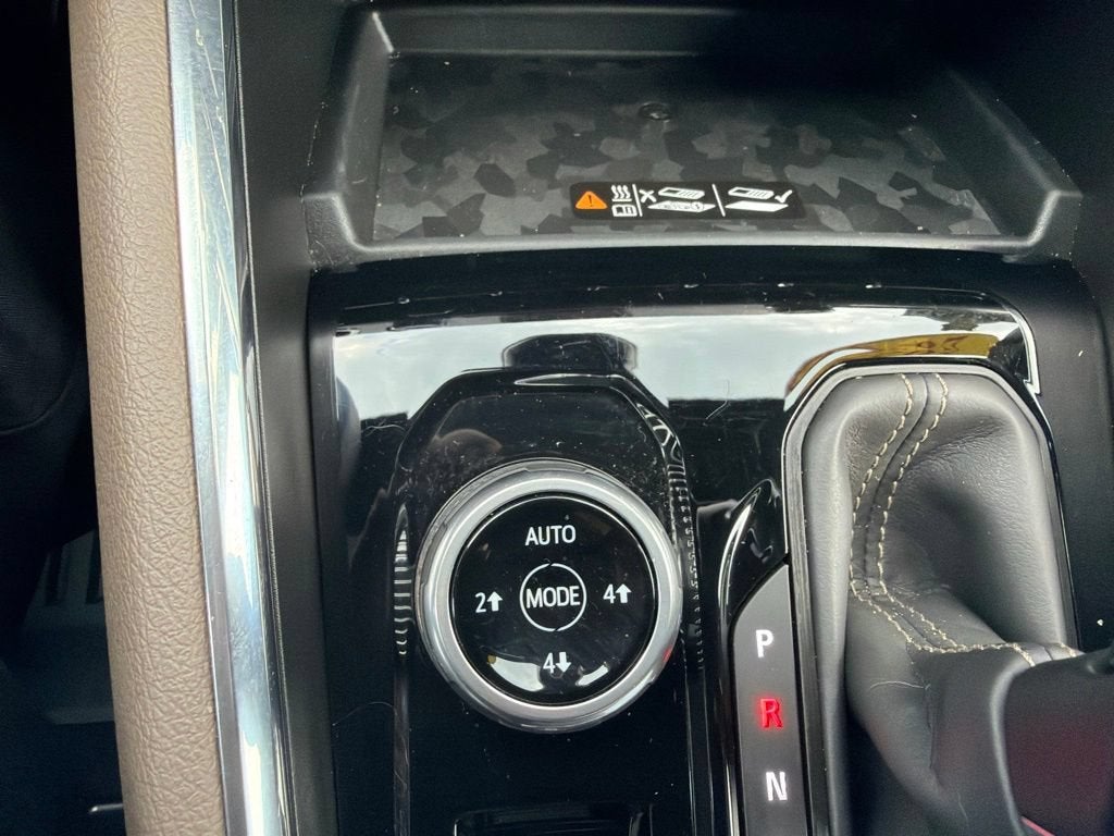 2025 GMC Canyon Denali
