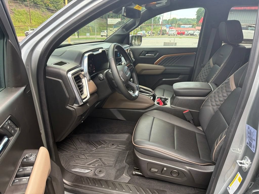 2025 GMC Canyon Denali