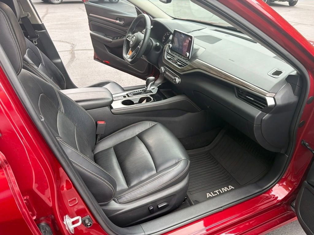 2020 Nissan Altima Platinum FWD