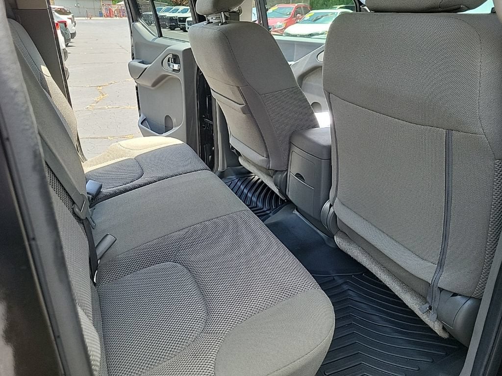 2021 Nissan Frontier Crew Cab SV 4x4