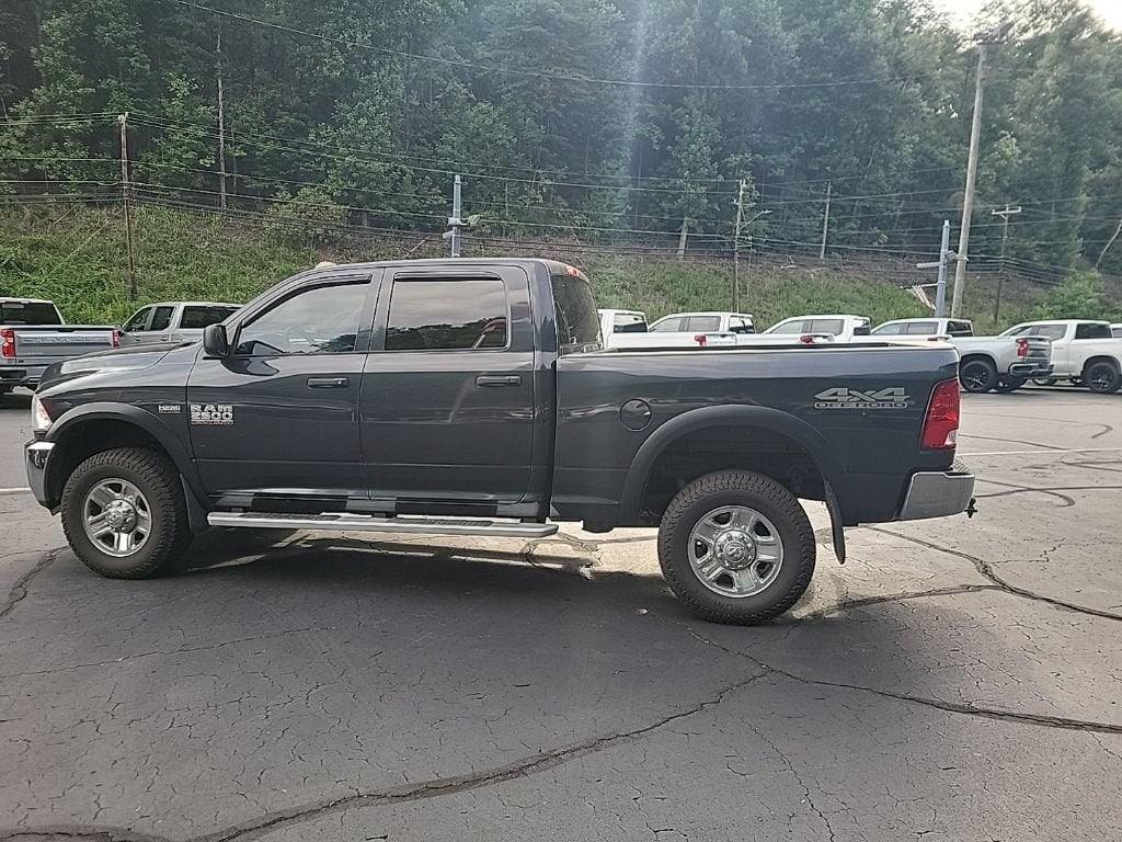 2017 RAM 2500 Tradesman Crew Cab 4x4 6'4" Box