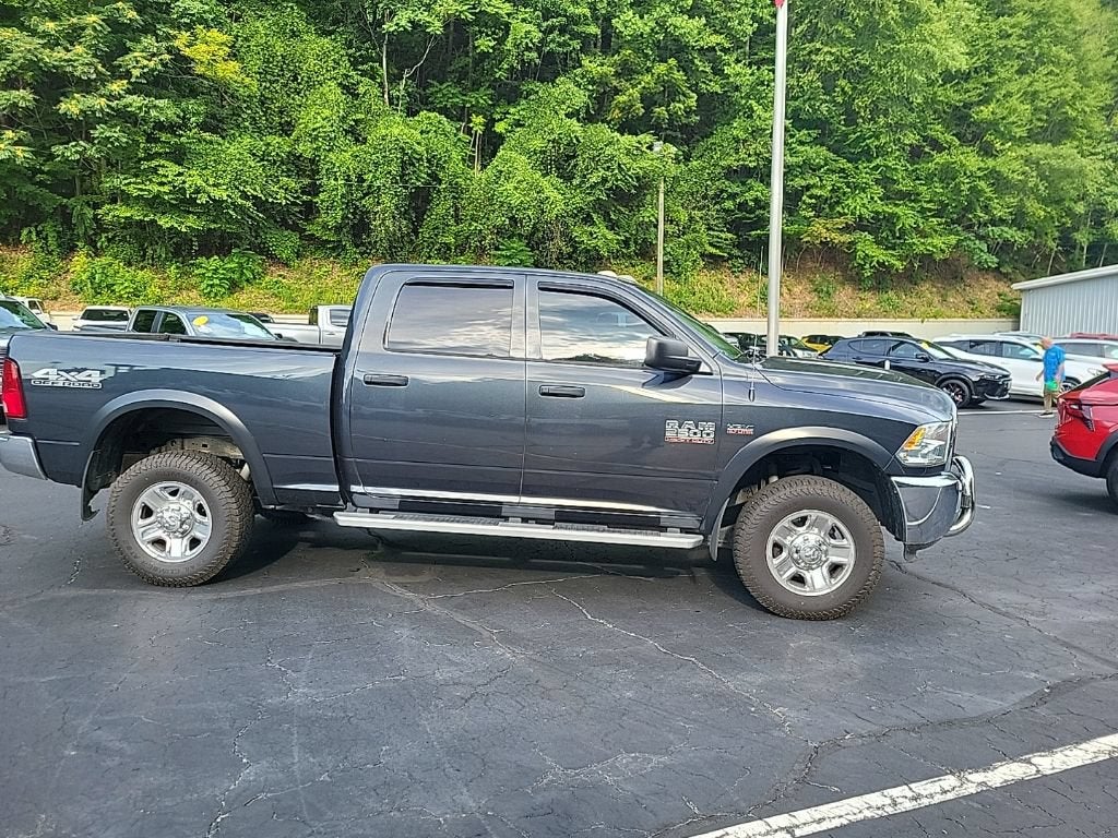 2017 RAM 2500 Tradesman Crew Cab 4x4 6'4" Box