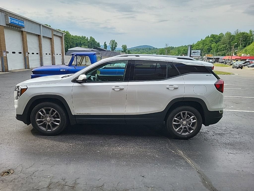 2022 GMC Terrain SLT
