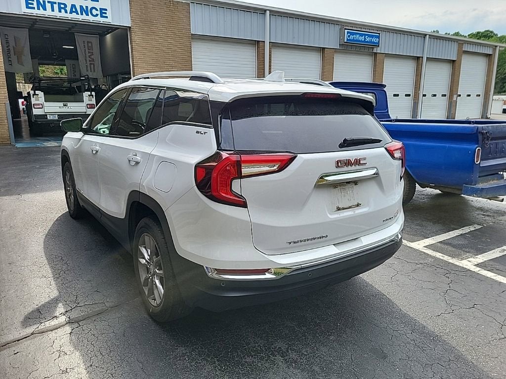 2022 GMC Terrain SLT