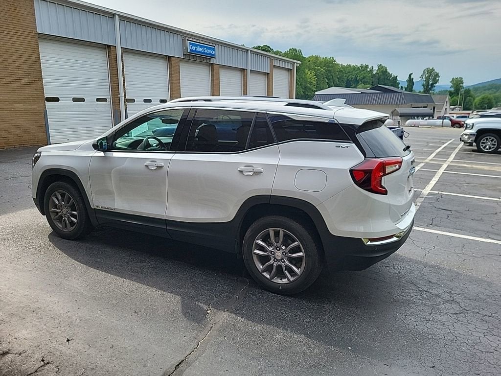 2022 GMC Terrain SLT