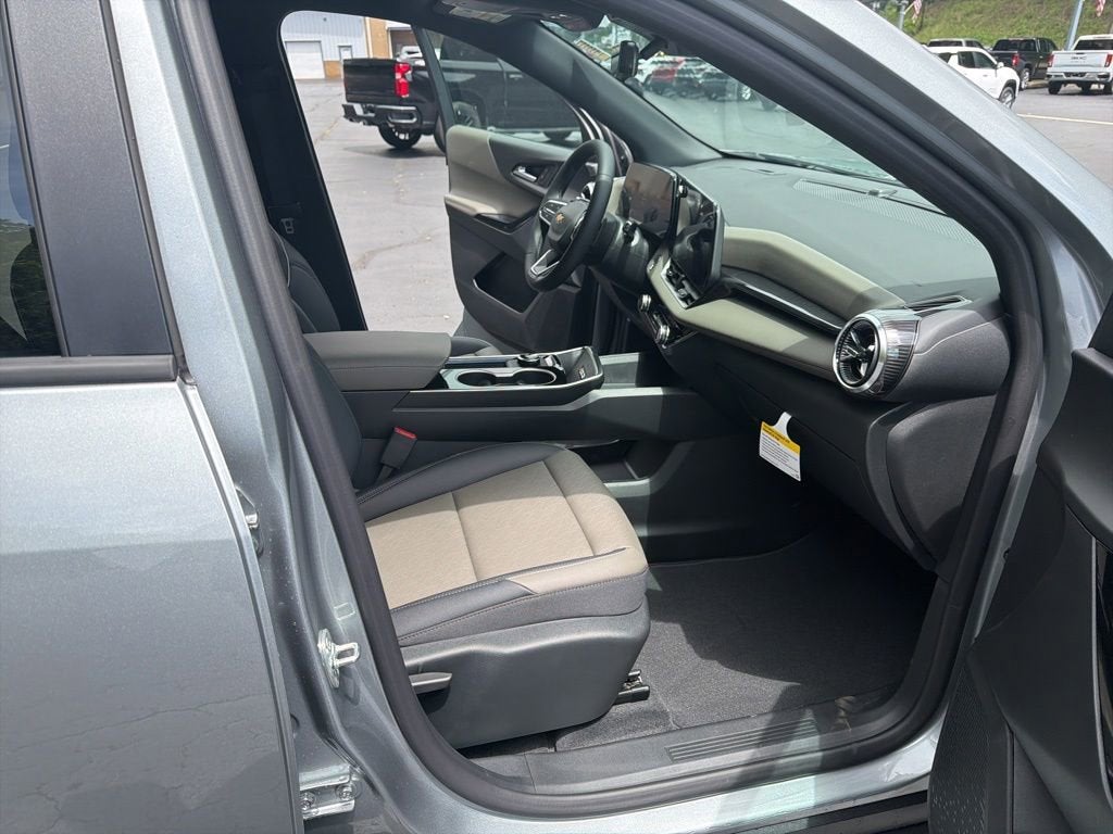 2026 Chevrolet Equinox LT - Photo 14
