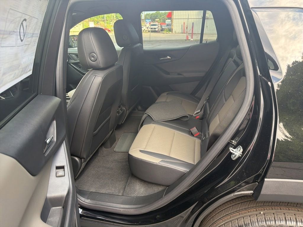 2026 Chevrolet Equinox LT - Photo 12