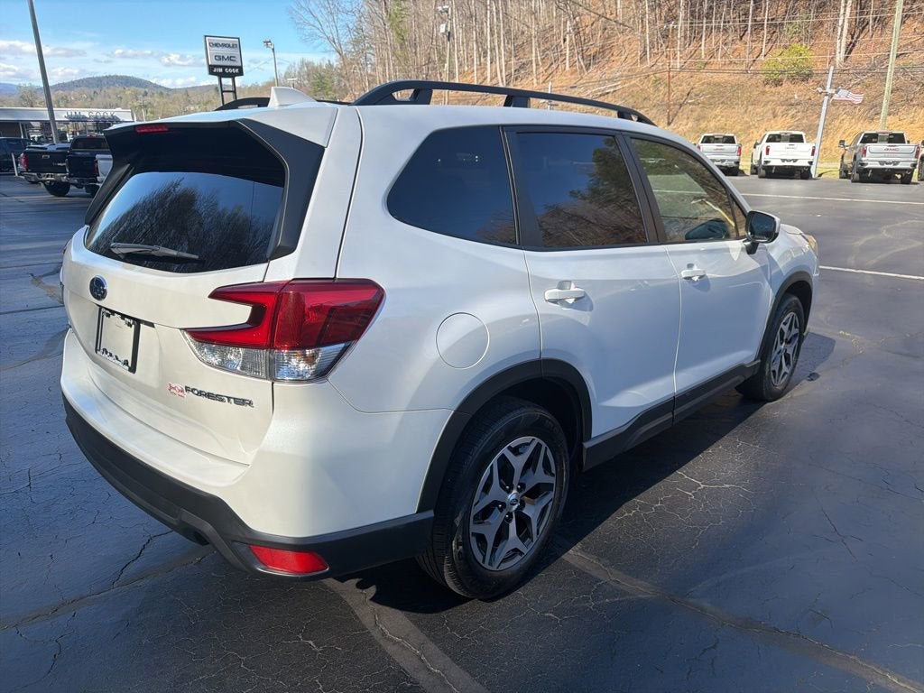 2023 Subaru Forester Premium