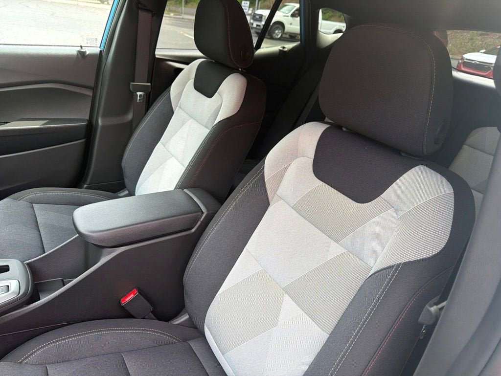 2026 Chevrolet Trax RS - Photo 10